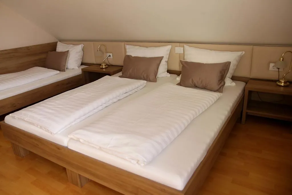 Homestay Sres Mlaka pri Kranju Slovenia